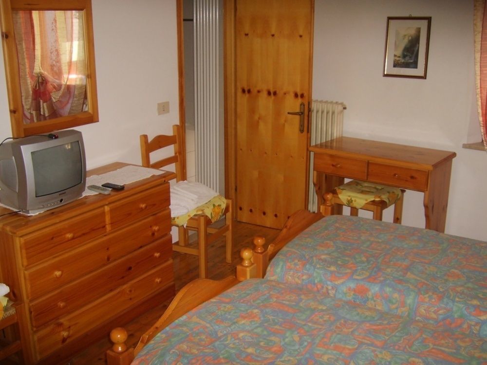 Antico Albergo Sant'Antonio Fonzaso Екстер'єр фото